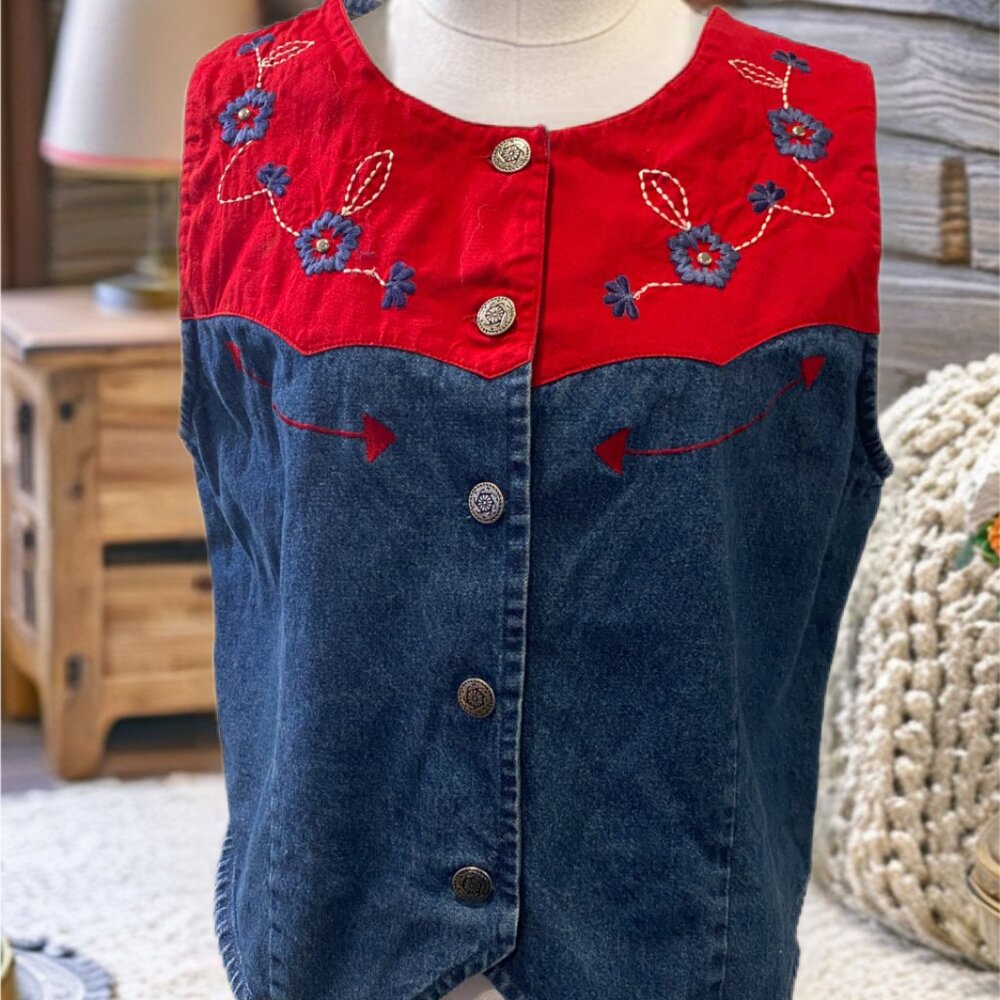 Vintage 90's womens western embroidered vest